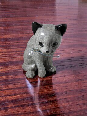 Vintage 1980's Enesco Gray and Black Sitting Cat - Handpainted Porcelain with Gi